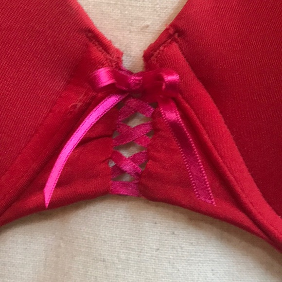 EUC VS Red with Pink Details Brassiere - Picture 2 of 8